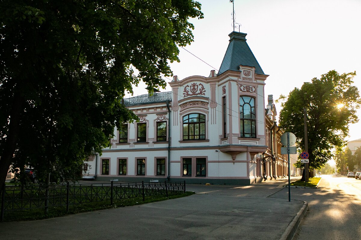 Юнусовская площадь в казани