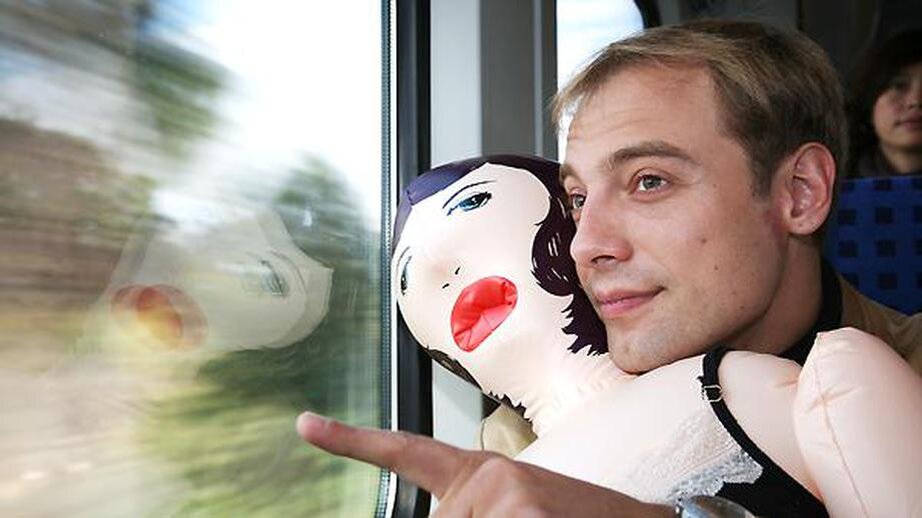 фото нашёл здесь https://360tv.ru/news/tekst/doll-house/