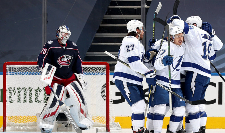 Голы: Джонсон — 3 (Чернак, Чирелли), 5:38 — 1:0. Коулман — 1 (Богосян), 6:39 — 2:0. Фолиньо — 2 (Веннберг, Аткинсон), 11:51 — 2:1. Стенлунд — 1 (бол., Джонс, Аткинсон), 29:35 — 2:2. Веннберг — 3 (Гавриков, Фолиньо), 39:44 — 2:3. Бьоркстранд — 3 (Дюбуа, Гавриков), 49:33 — 2:4. Шаттенкирк — 1 (Пойнт, Кучеров), 52:01 — 3:4. Чирелли — 1 (Пойнт, Кучеров), 58:22 — 4:4. Пойнт — 5 (Кучеров), 65:12 — 5:4.