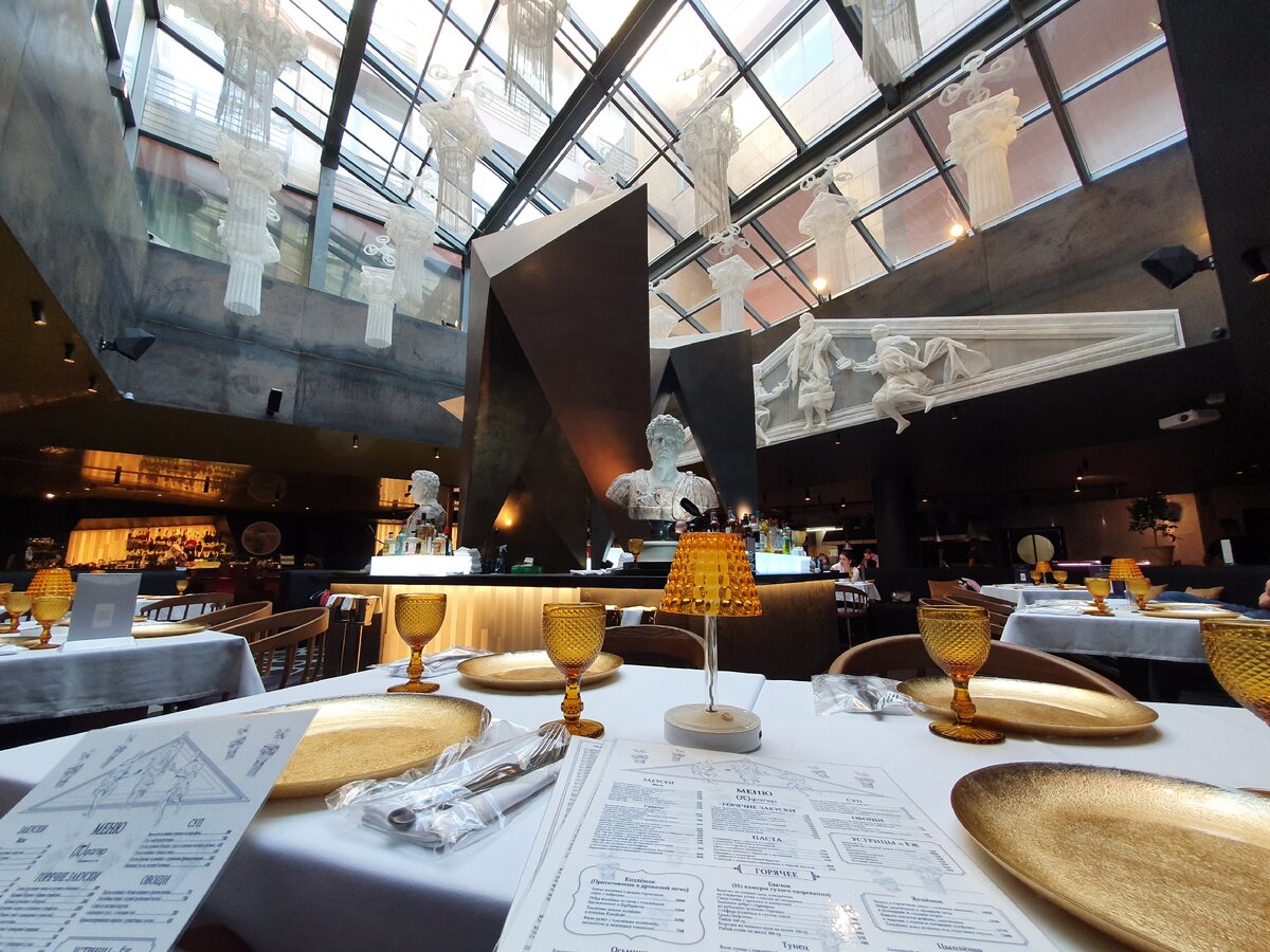                                                               Отличный интерьер 