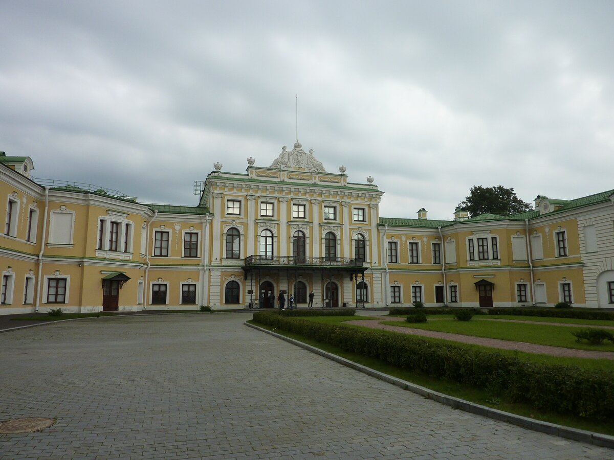 Путевой дворец в Твери, ныне картинная галерея