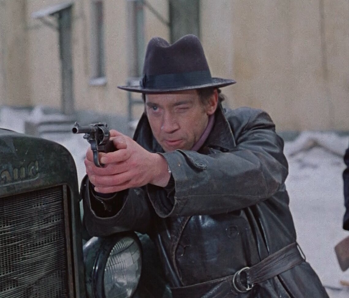 Кадр из фильма"Место встречи изменить нельзя"  (1979)