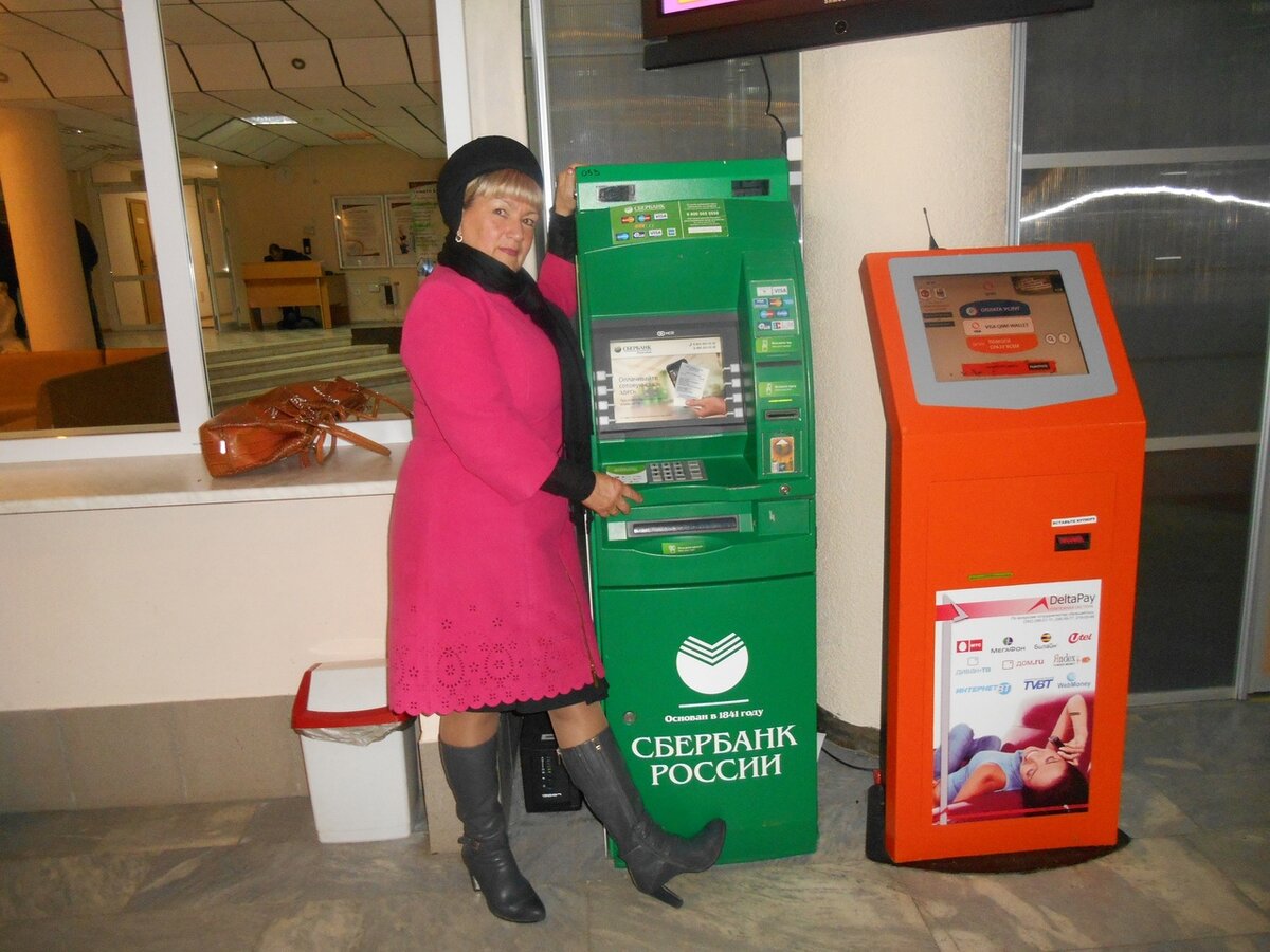 Я вышла сегодня на пенсию, у меня дембель и мне 60.