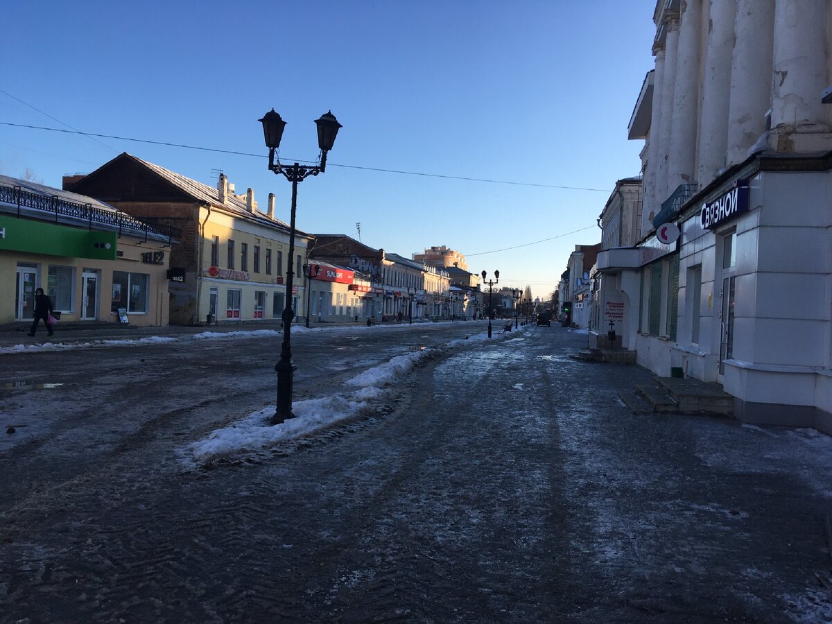 Вид в сторону сквера Петрова