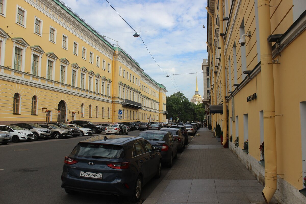 Парковка - главное отличие Петербурга от Москвы, которое так раздражает  москвичей | Самый главный путешественник | Дзен