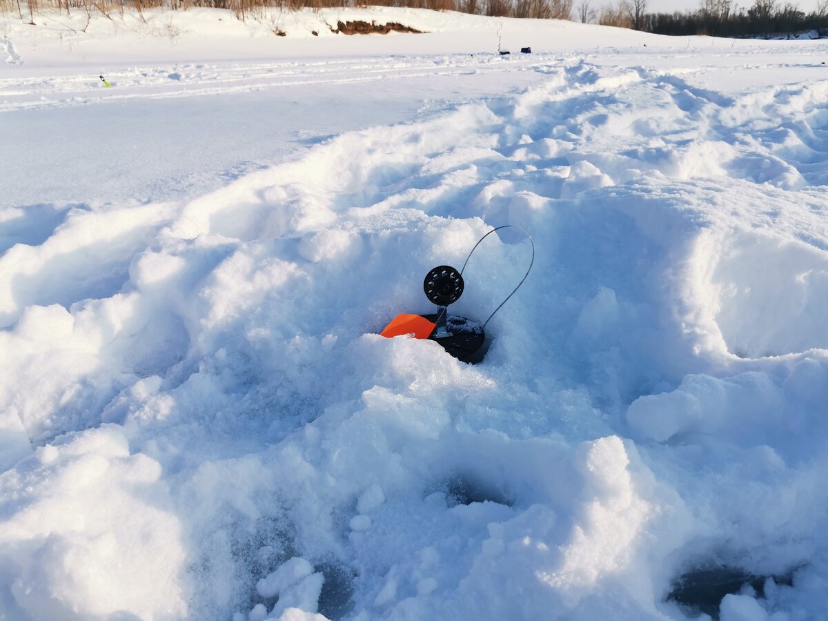 Традиционная жерлица в заряженном состоянии.