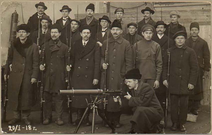 Отряд красной гвардии. Финская красная гвардия 1918. Красногвардейцы 1918 года в Финляндии.