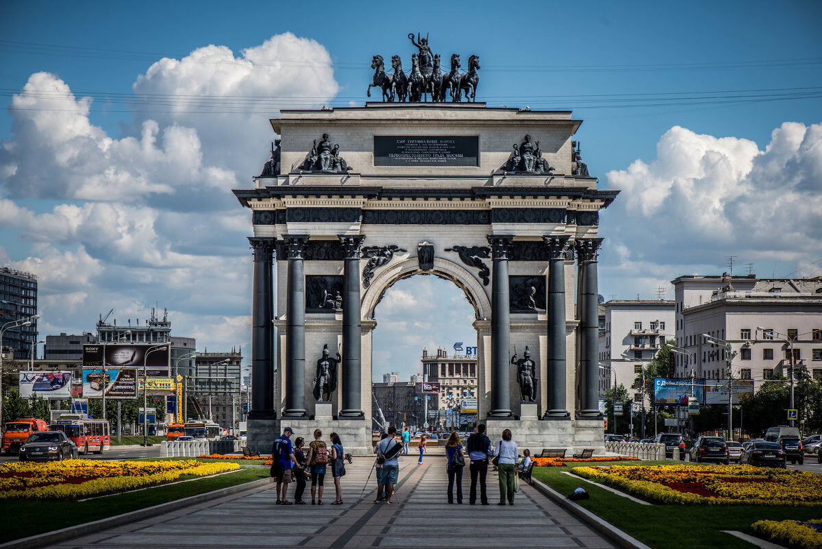 кутузовский проспект москва арка