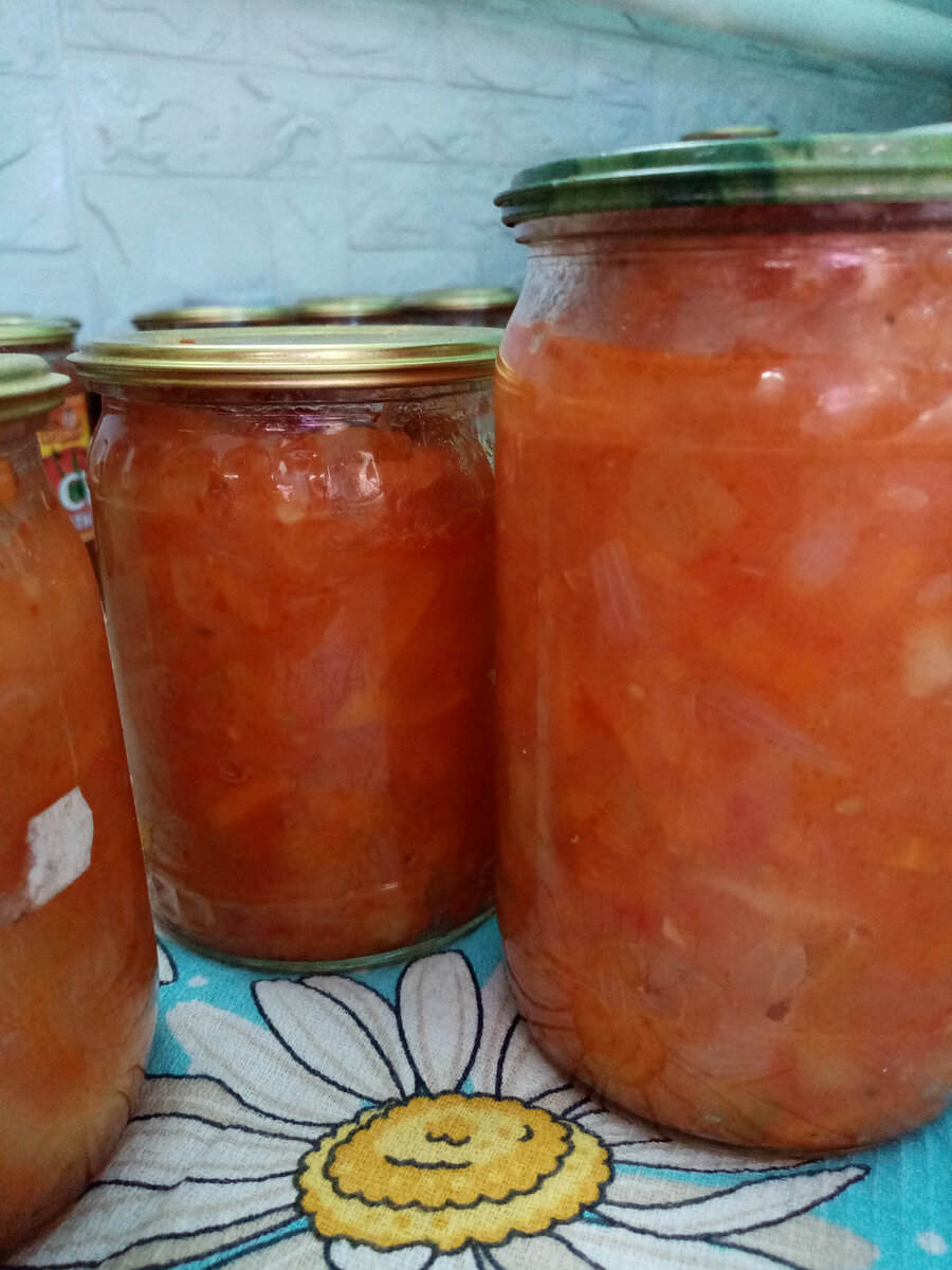 С картошечкой, с макаронами... Ммм....