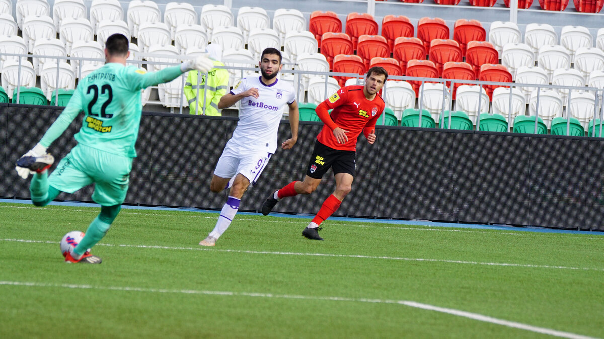 "Уфа" против клуба "Химки"  -3:2.                                 фото: картинки  яндекса. 