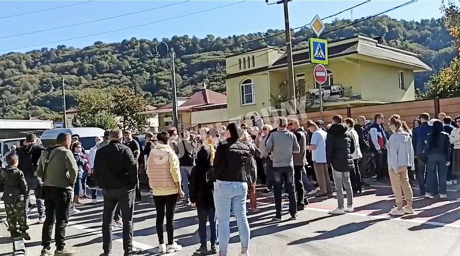 Фото:митинг жителей села Молдовка