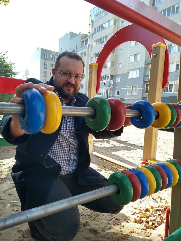 Дмитрий Соболев, финансовый консультант. Наставник в создании капитала с помощью небольших, регулярных инвестиций