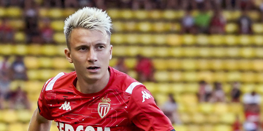 Александр Головин