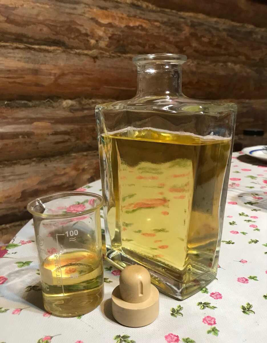 Домашний кукурузный виски выдержанный в дубовой бочке среднего обжига