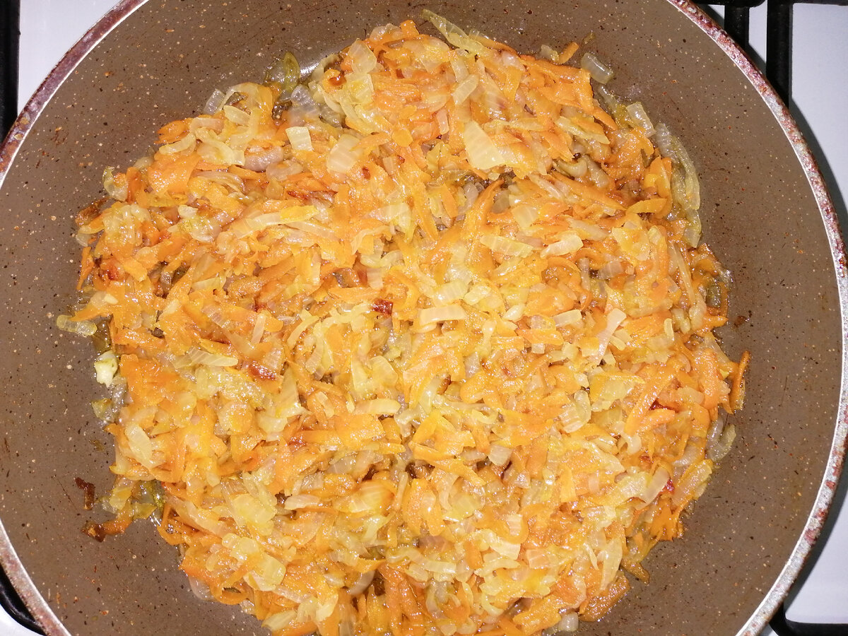 Рецепт рыбного рулета с грибами и сыром: простое и вкусное блюдо