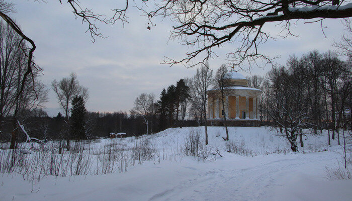 Никольское-Черенчицы, Храм Воскресения – мавзолей. Фото С. Рысенковой 23.01.2022