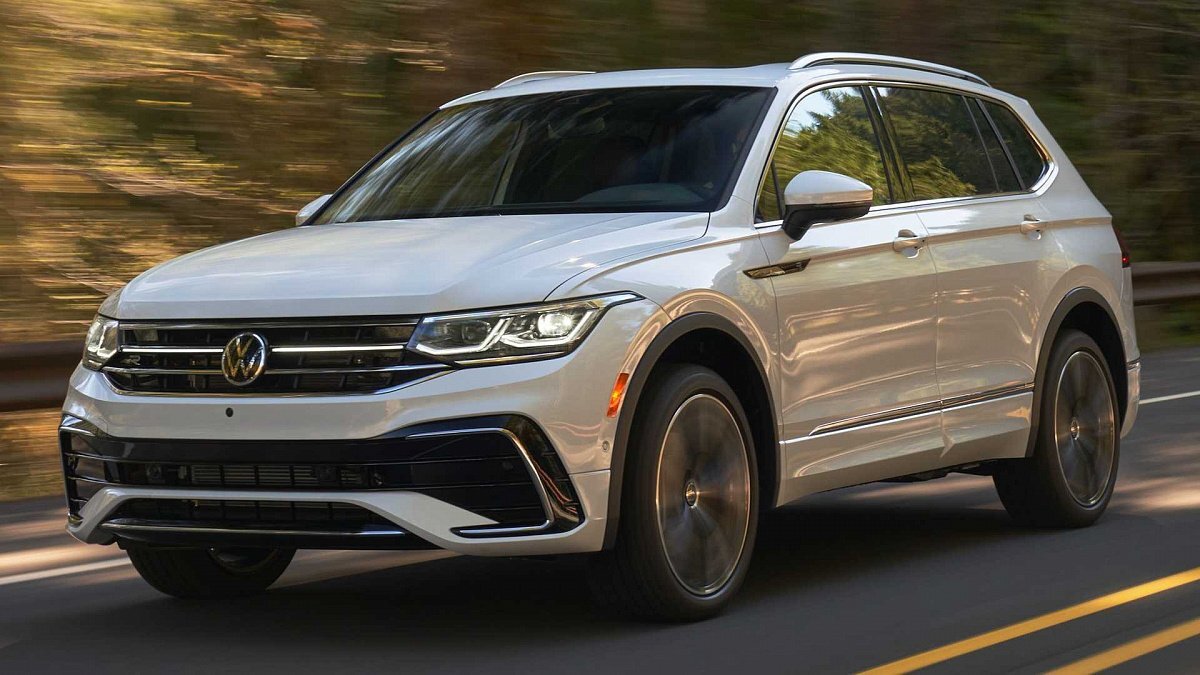 VW Tiguan 2022 см. подсветка решетки