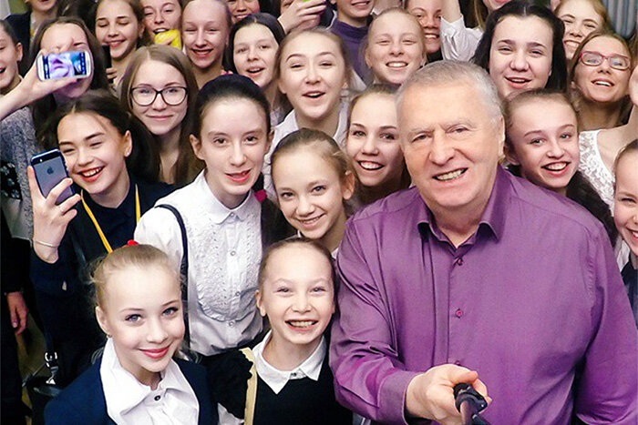 Владимир Жириновский  с детьми