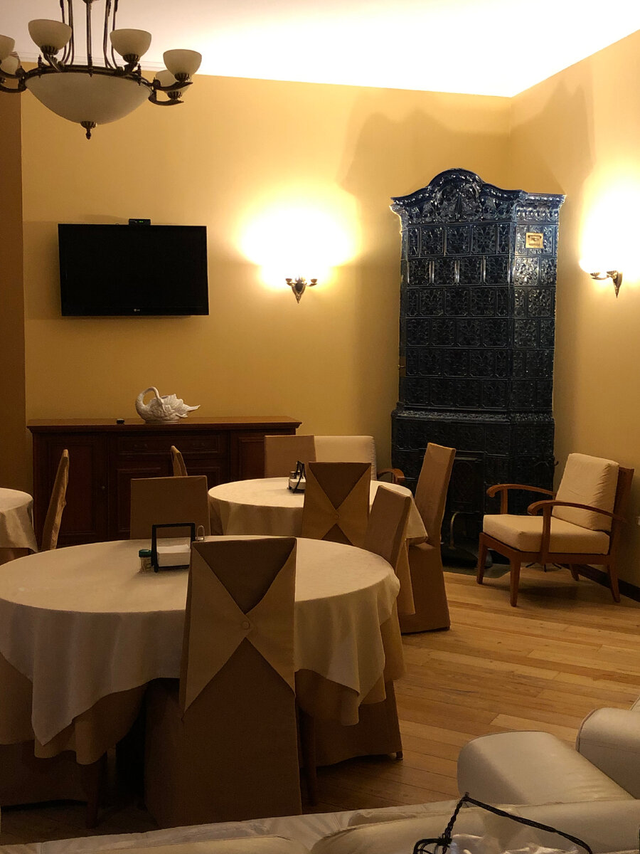 Гостиная на 2 этаже отеля «Шелфорт».