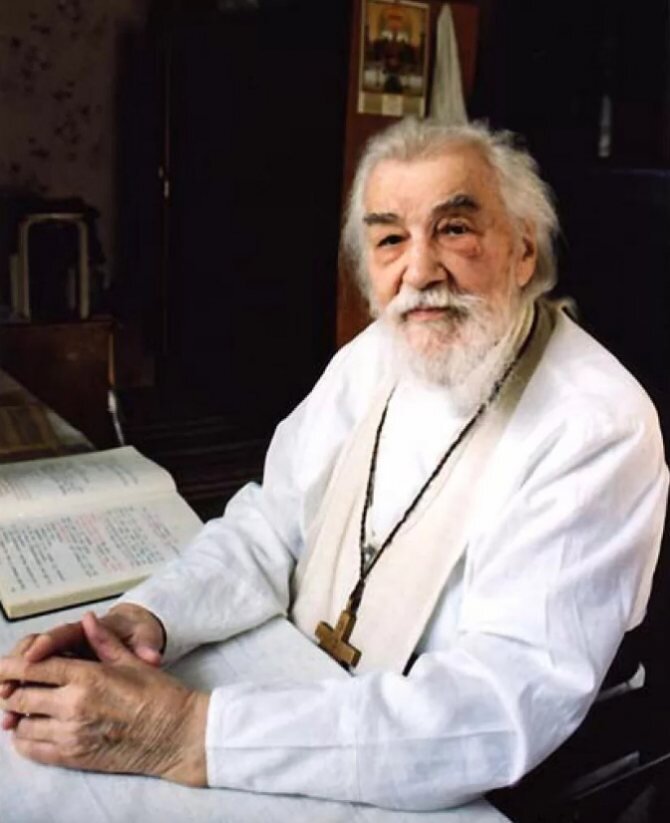 «Помни, детка, что самое ценное – научиться себя предавать всецело воле Божией». Архимандрит Иоанн (Крестьянкин)