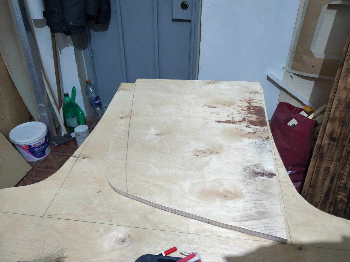 пилим раз боковую стенку