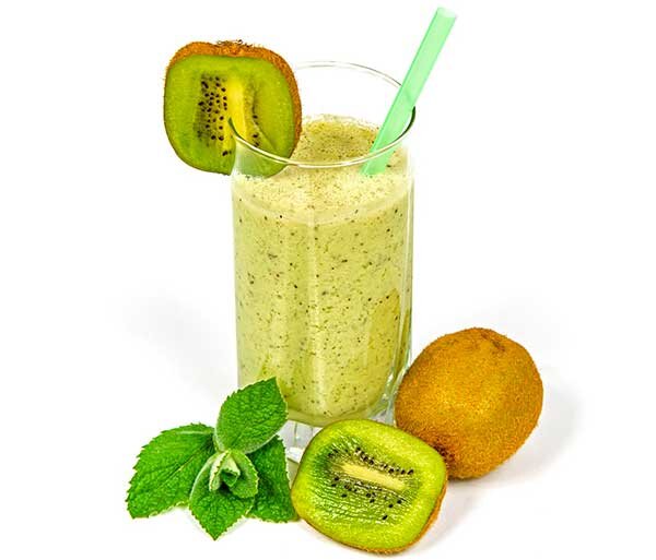 Ярким можно сделать милкшейк, добавив яркие ингредиенты вроде киви