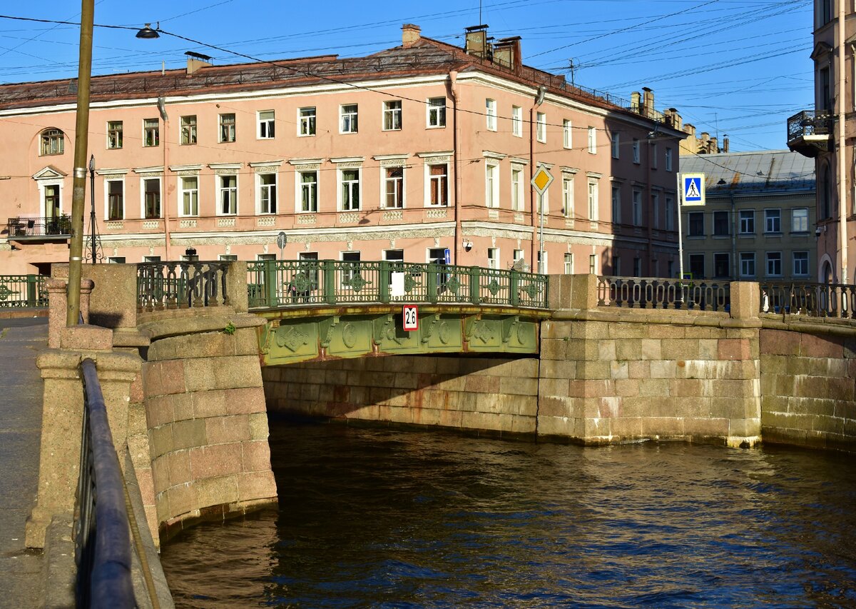 химкинский мост через канал имени. питер мосты. 1 канал мост. набережная обводного канала 183. разведенные мосты.