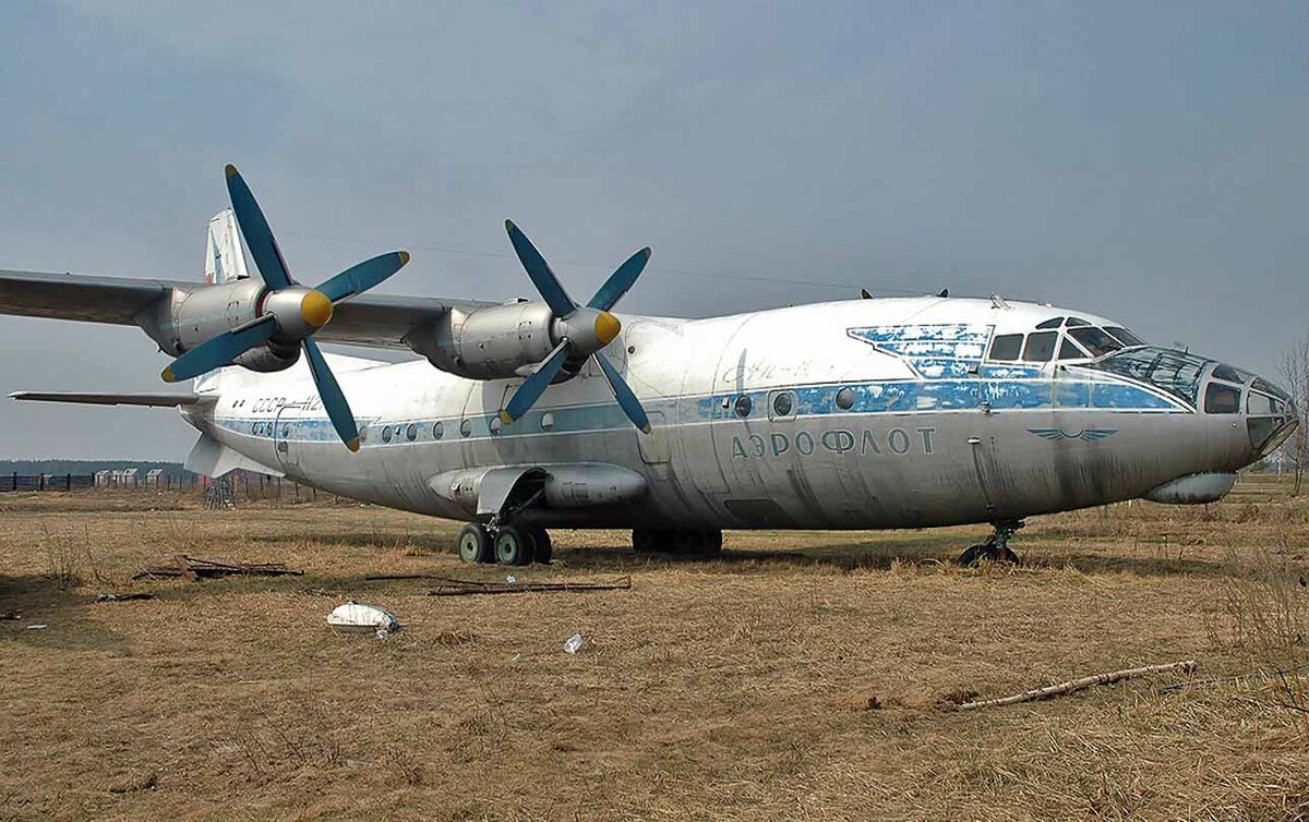 Ан 10 пассажирский самолет фото Ан-10 - ушедший в никуда. Записки о самолетах Дзен