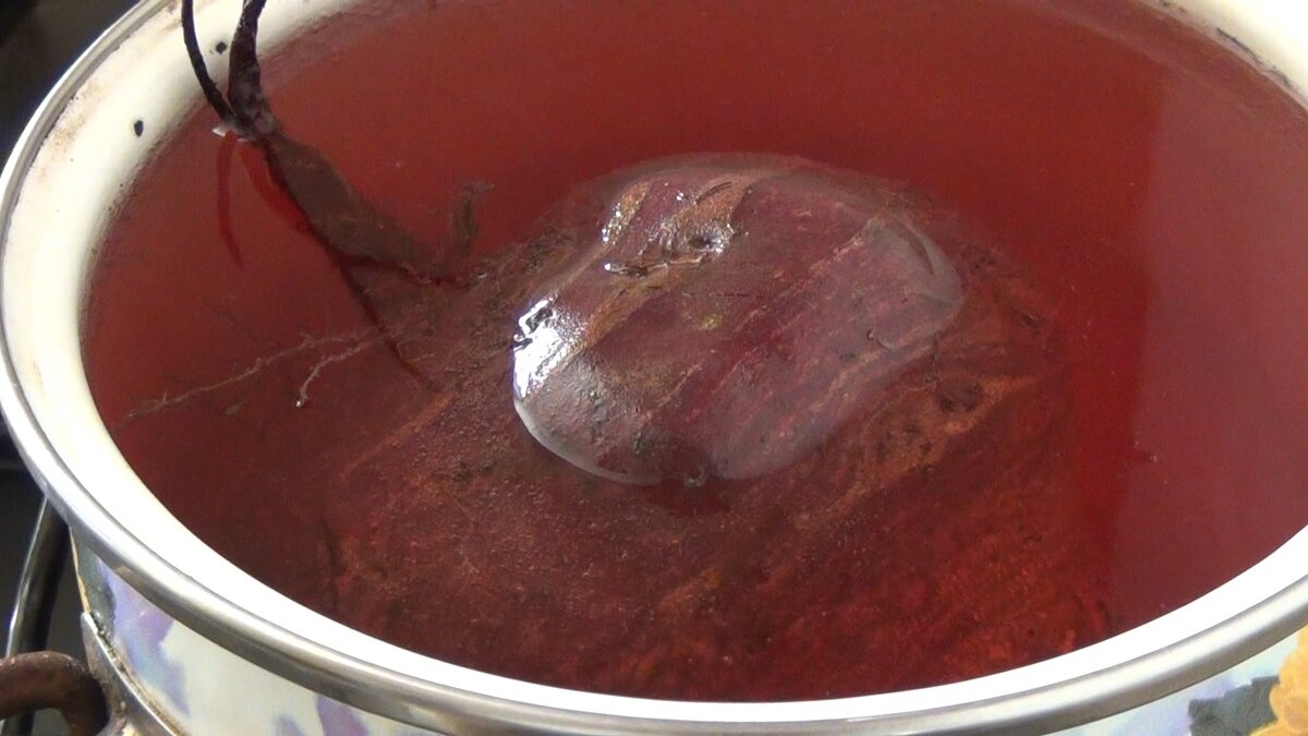 свёклу варим в отдельной кастрюле