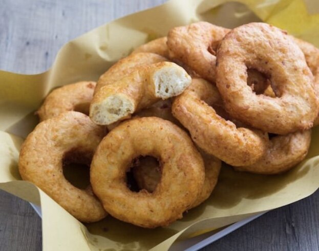 Тесто подходит для пирожков с любой начинкой!