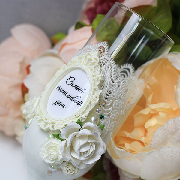 Легкий и ненавязчивый декор бокалов просто пленит Вас своим стилем.