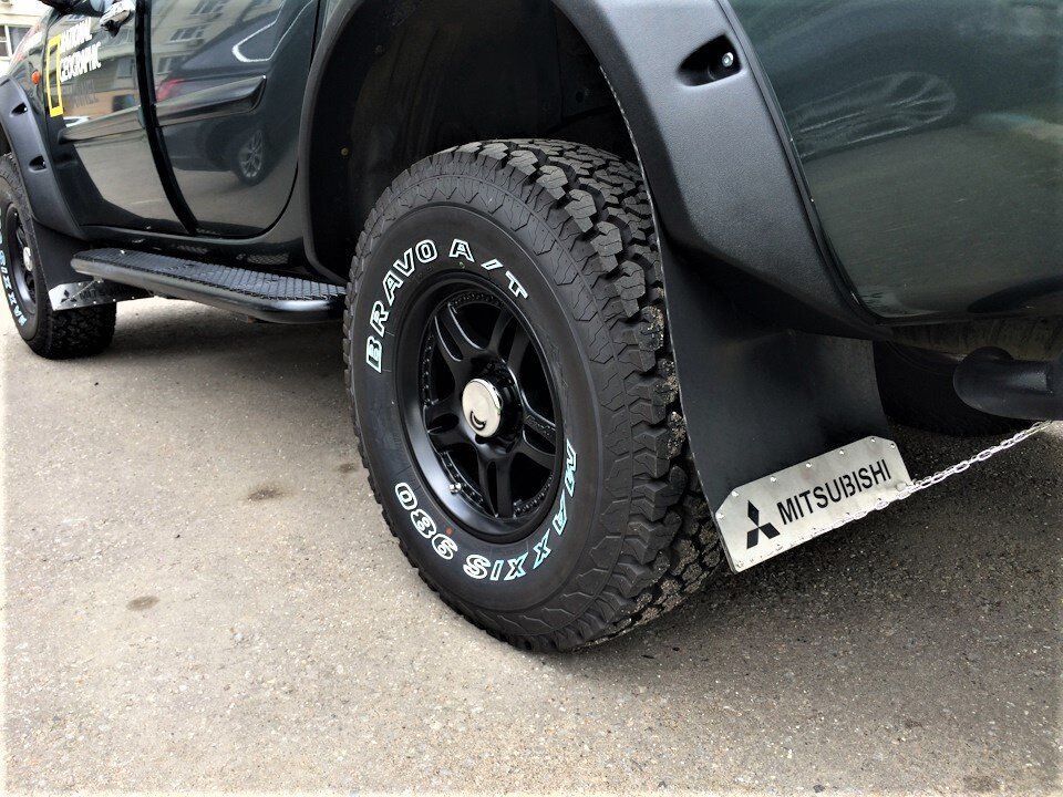 Брызговики Митсубиши l200