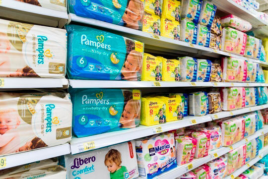 На полках в любом магазине товаров для детей