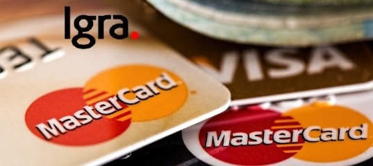 🛑Visa — американская компания, предоставляющая услуги проведения платёжных операций. Визу принимают в 200 странах мира и примерно в 20000000 торговых точках.

🛑MasterCard — международная платёжная система из США, транснациональная финансовая корпорация.
Мастеркард принимают в 210 странах и 30000000 торговых точках.

VISA от MasterCard отличается в основном ориентацией на операции в долларах, тогда как MasterCard — на операции в долларах и евро.

🇹🇷 Пример: Оплата в Турции будет проходить по двойной конвертации.
В Турции национальной валютой является турецкая лира.
Конвертация по карте Visa: TRY -> USD -> RUB
Конвертация по карте Mastercard:
TRY -> USD -> RUB или TRY -> EUR -> RUB. (зависит от вашего банка).

🛑Мир — национальная российская платёжная система.
Расчёты производятся в рублях. Оператор платёжной системы «Мир» — АО «Национальная система платёжных карт».
По объёму платежей занимает около 17,5 % российского рынка платёжных систем (по состоянию на 2019 года).

Карту «Мир» принимают на всей территории России, но во многих зарубежных интернет-магазинах, в их числе Amazon, Ebay, невозможно совершить покупки.
