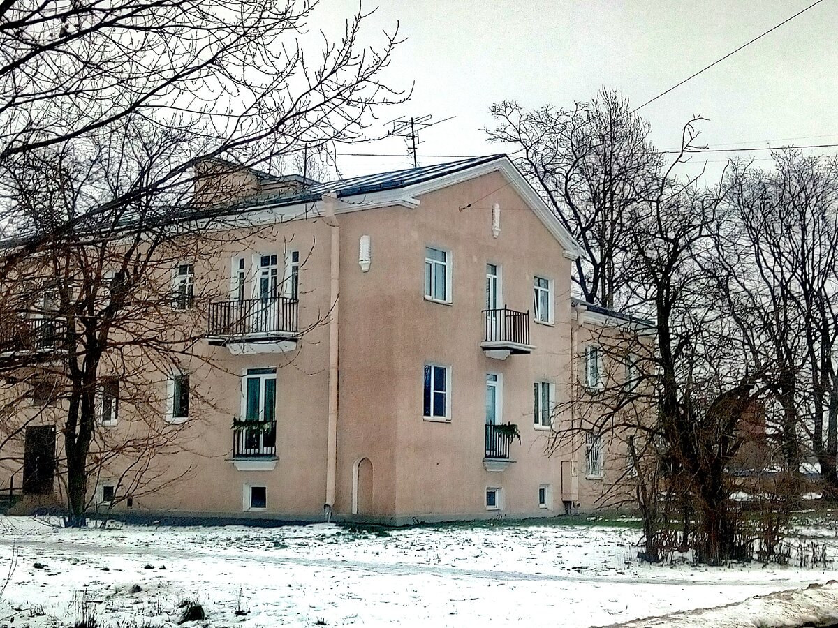 Дома здесь очень уютные внешне. Фото автора