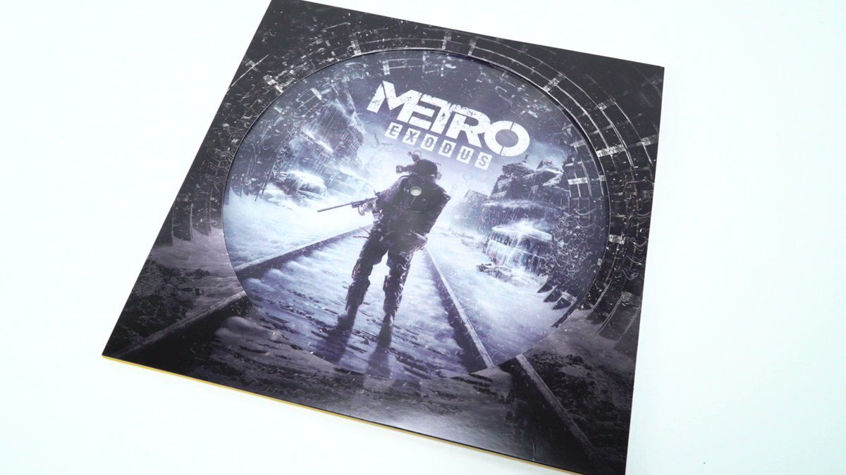 Виниловая пластинка за предзаказ физической версии Метро: Исход