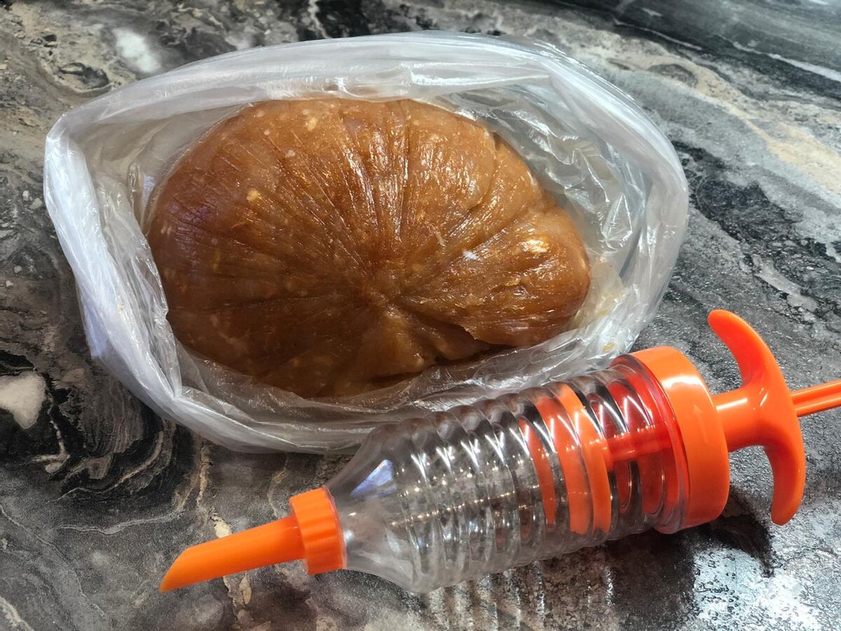 Очень удобная штука. Каждый, кто пьёт пиво- обязан иметь такую.)