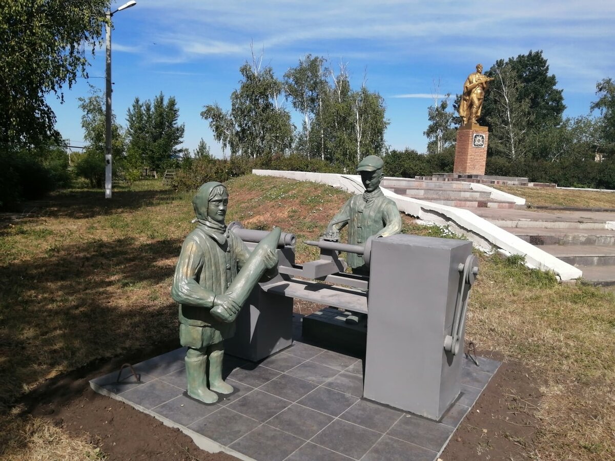 Работа в приволжье. Село Приволжье Самарская область. С Приволжье Приволжского района Самарской области. Усадьба Самариных в Приволжье. Достопримечательности Приволжья Самарской области.