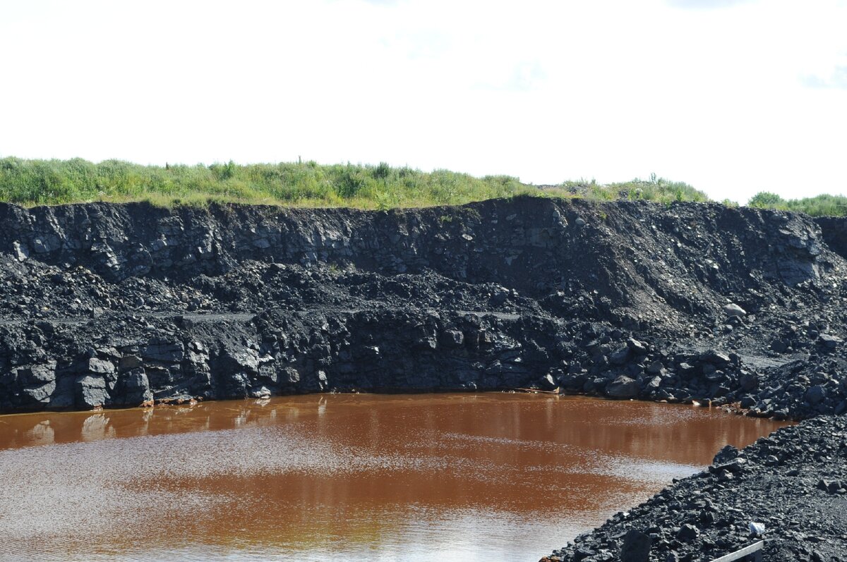 Карелия. Шунгит.