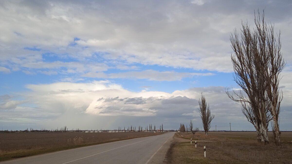 центр Кировского района - степная местность