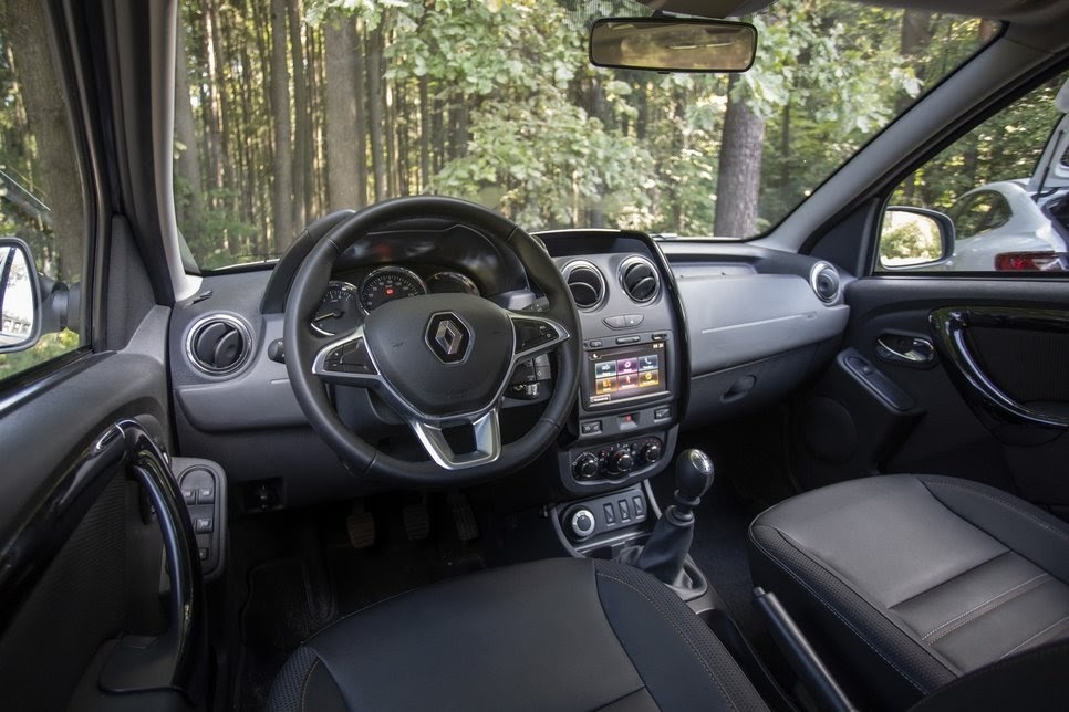 Салон Renault Duster