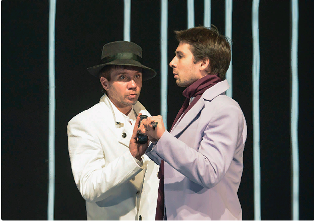 Несчастливцев - Михаил Калиничев, Буланов - Борис Шильманский