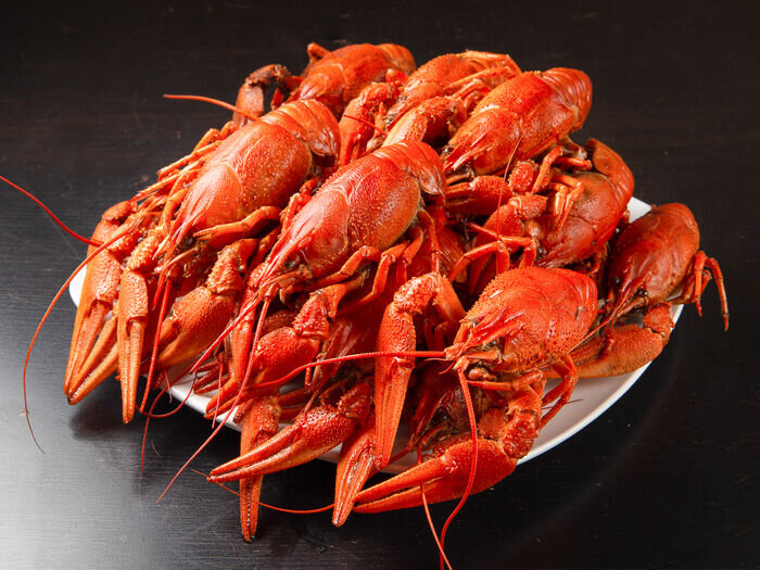 Раки варенные, просто деликатес для настоящих мужчин  на 23 февраля. фото из открытых источников.