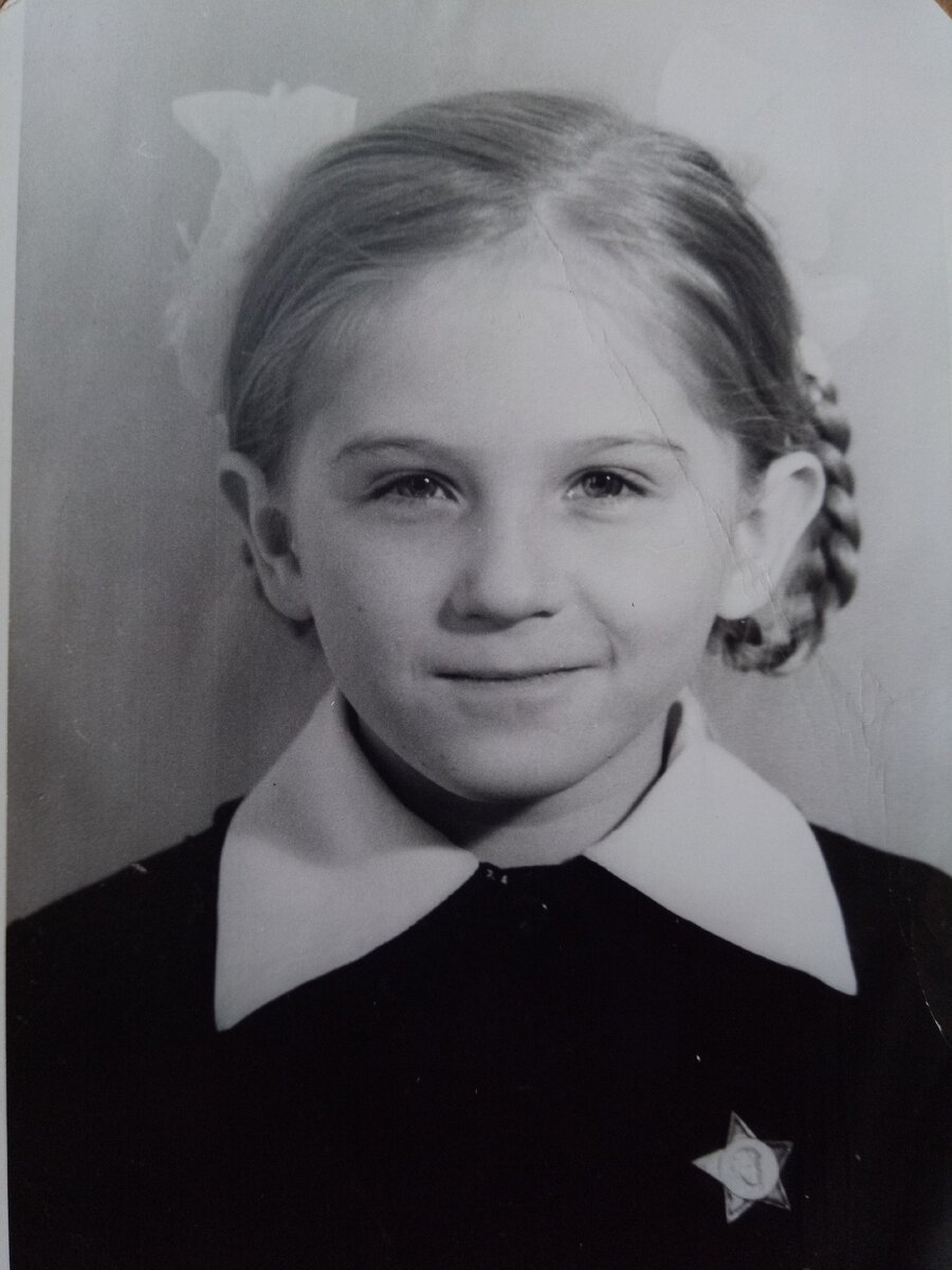 Острый воротник - классика.