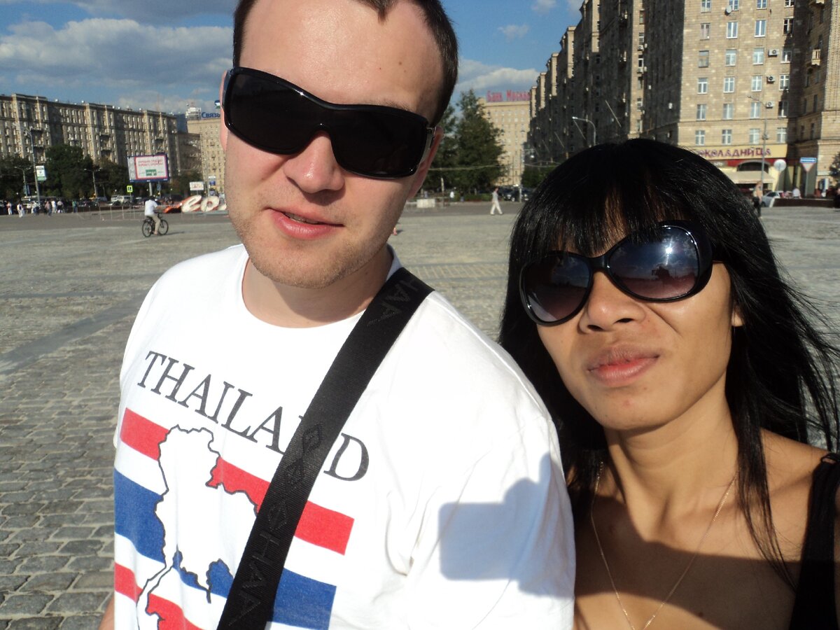 А это тоже мы, но 10 лет назад в Москве.