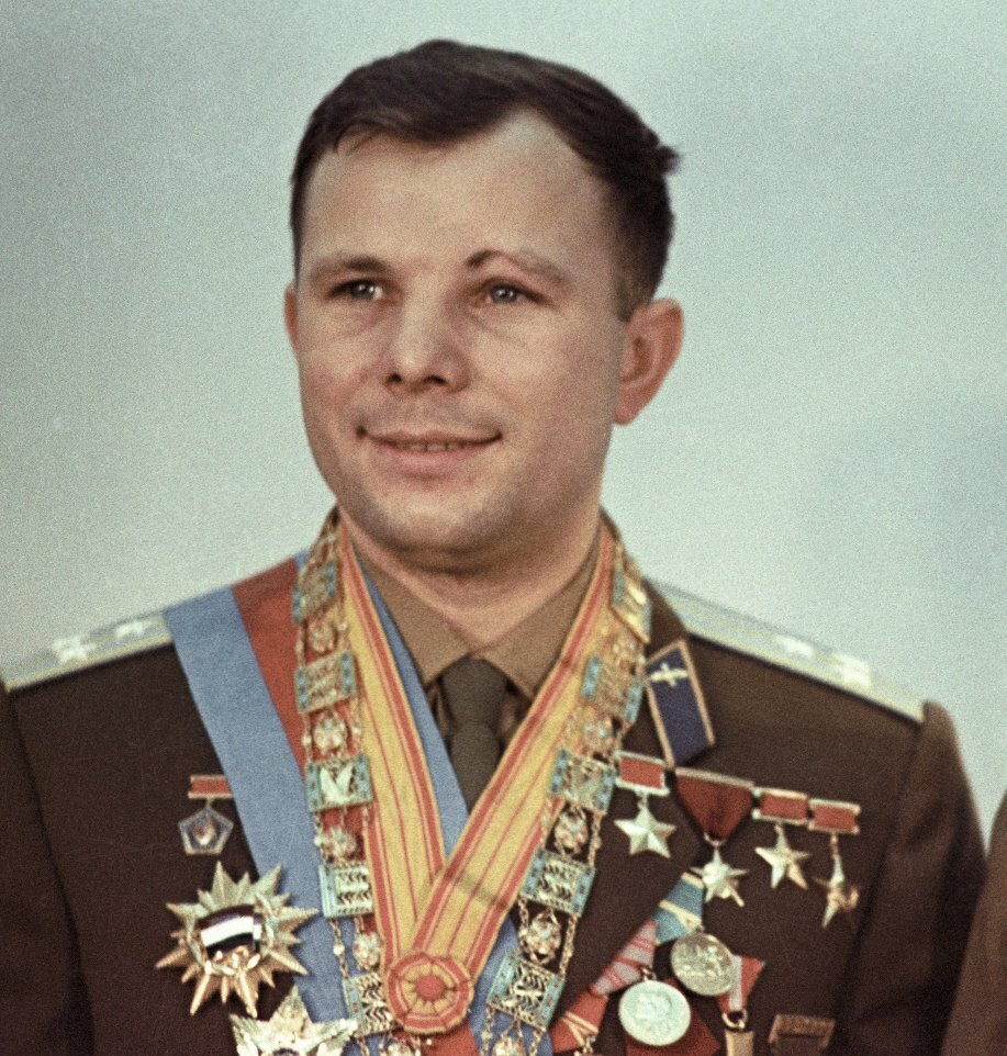 Юрий Алексеевич Гагарин