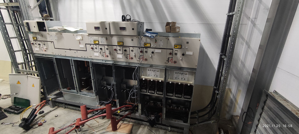 Конечно в данном устройстве присутствует много общего с RM-6, но и много отличного.