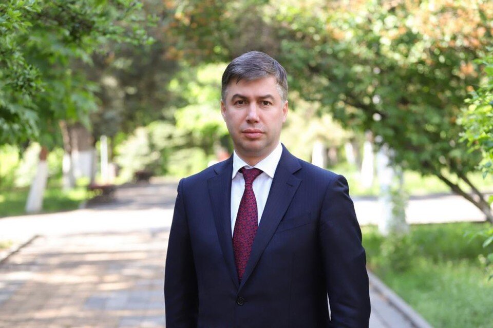     Алексей Логвиненко пожелал каждой ростовской семье благополучия и счастья. Фото: сайт администрации города