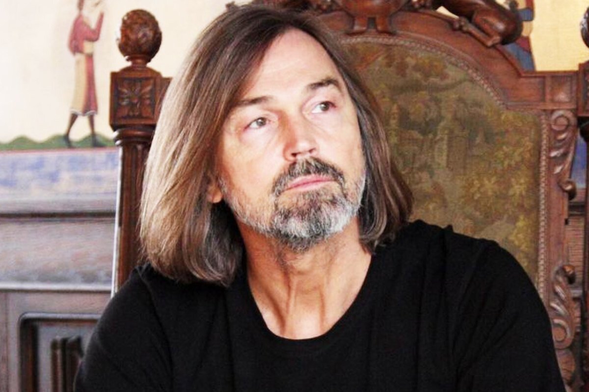     «Вы не представляете, как я измучился!»: дом Никаса Сафронова ограбили в Турции