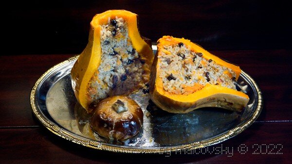Хапама — армянский сладкий плов в тыкве